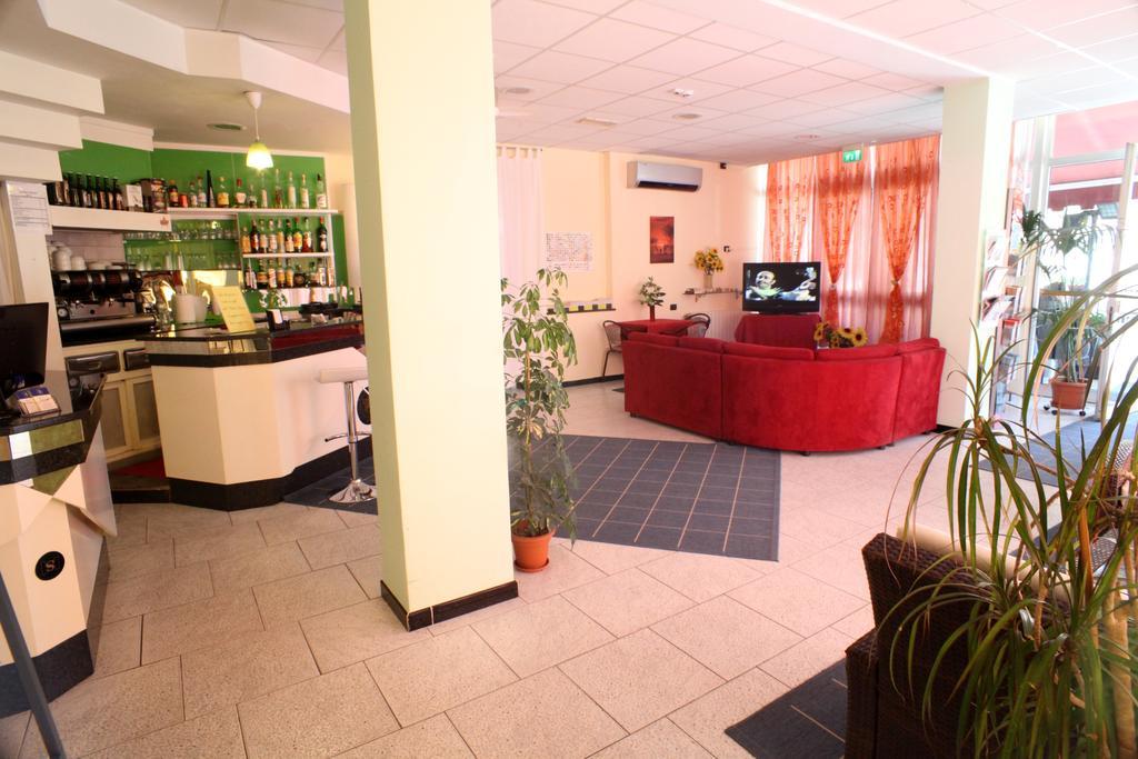 Hotel Saxon Rimini Eksteriør bilde