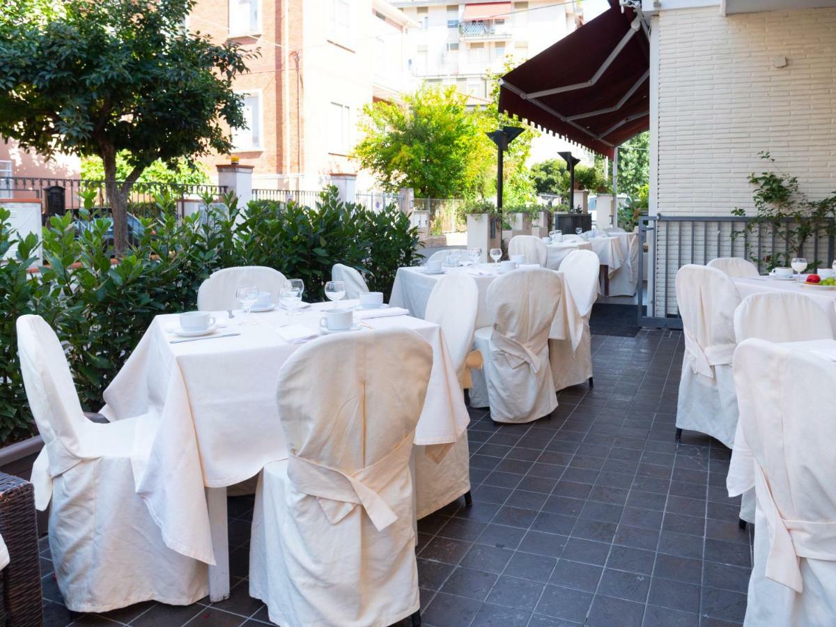 Hotel Saxon Rimini Eksteriør bilde